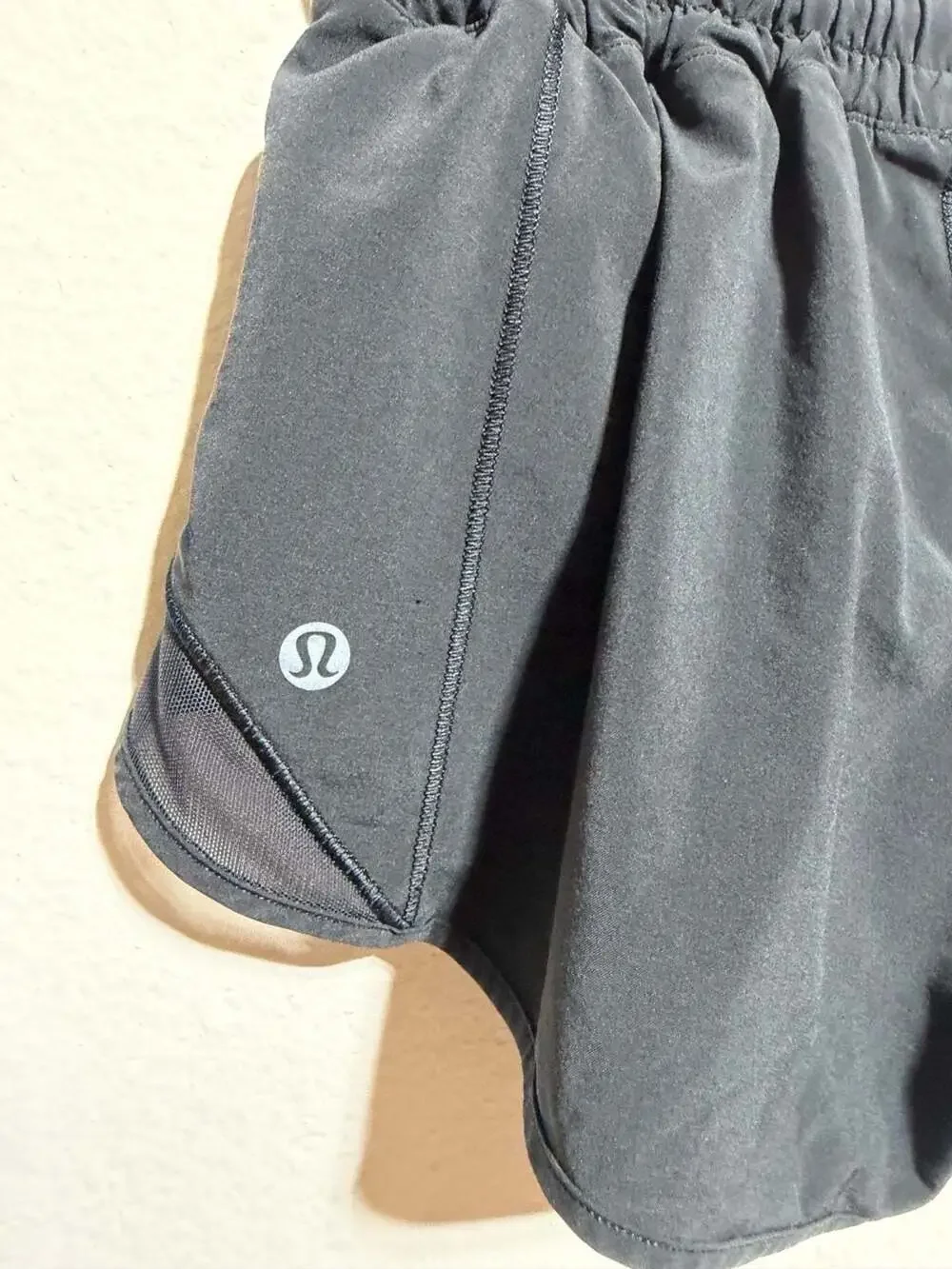 Lululemon Speed Up Mid-Rise Lined Running Shorts 2.5